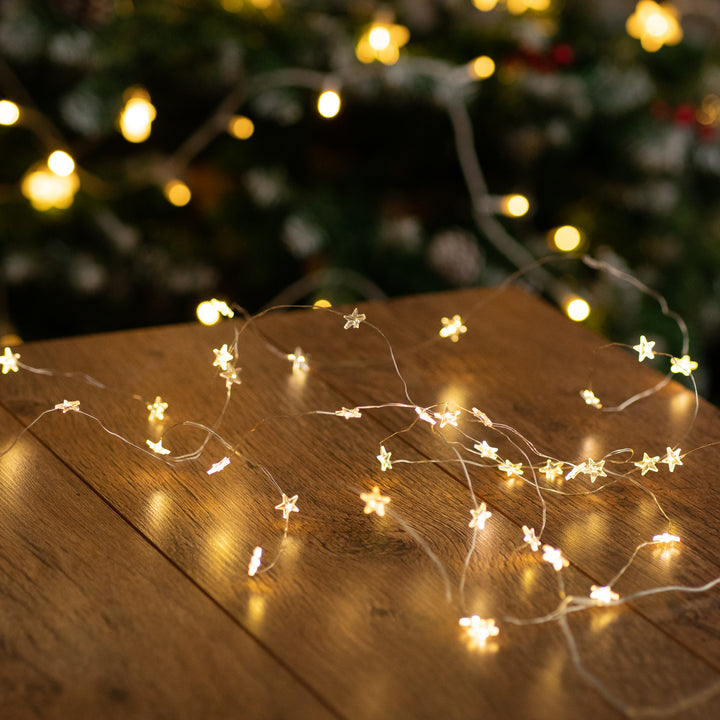 Table illuminated by the 40 LED Star Timer Lights